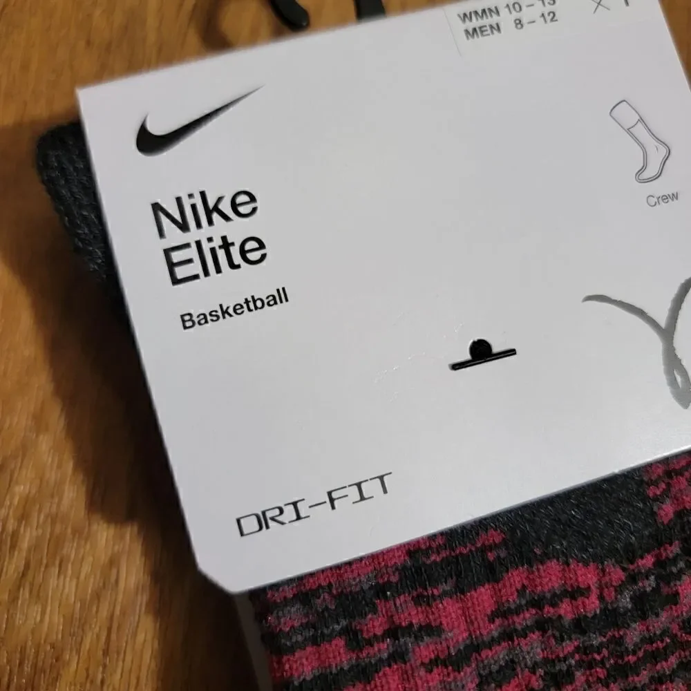 Nike Elite Kay Yow Basketball Crew Socks Size Large L Black Pink Ombre Swoosh